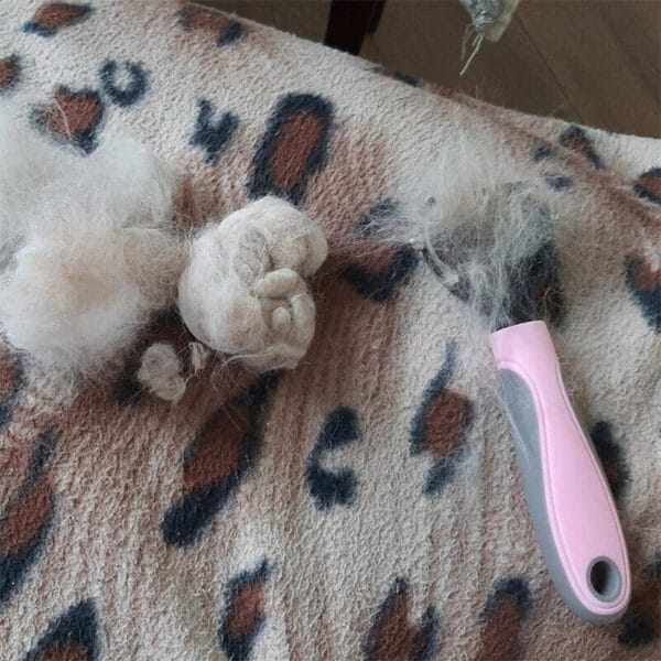 Grooming Brush For Pet Dog Cat Deshedding Tool Rake Comb Fur Remover Reduce 2-Side Dematting Tool For Dogs Cats Pets Grooming Brush Double Sided Shedding And Dematting Undercoat Rake Hair Removal Comb - Image 3